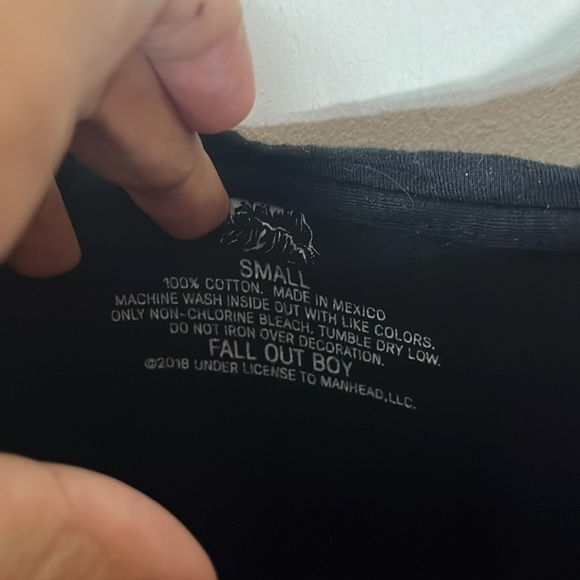 Fall out boy tee with pocket. Oversized small - Picture 6 of 8